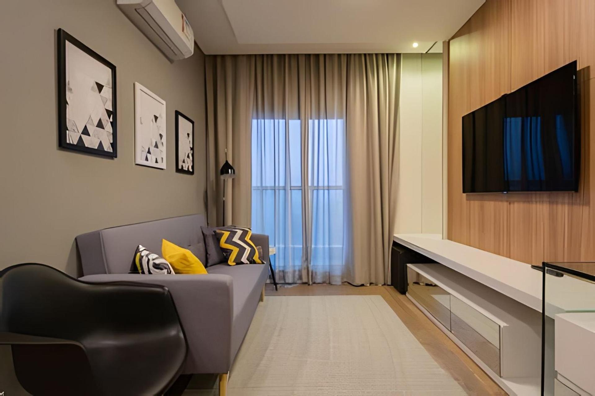 Lifespace - Urooms Apartment